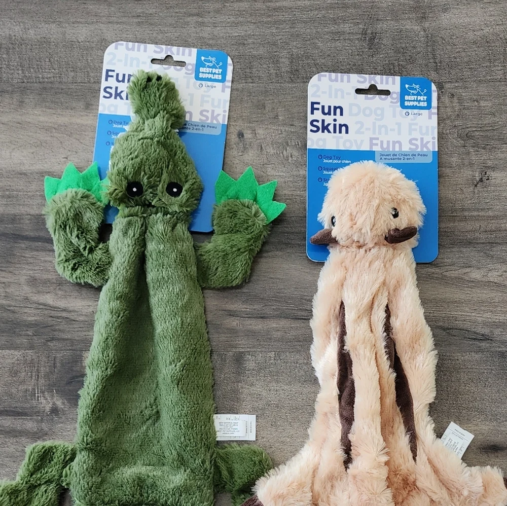 Best Pet Fun Skin Stuffing Free Squeak Toys NWT Large